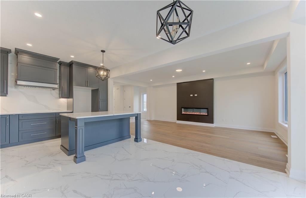 58 Jacob Detweiller Drive, Kitchener, ON - Indoor Photo Showing Kitchen