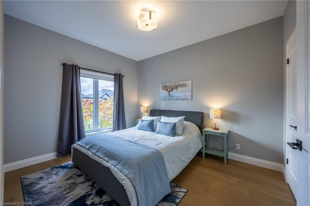 120 Newport Lane, Port Dover, ON - Indoor Photo Showing Bedroom