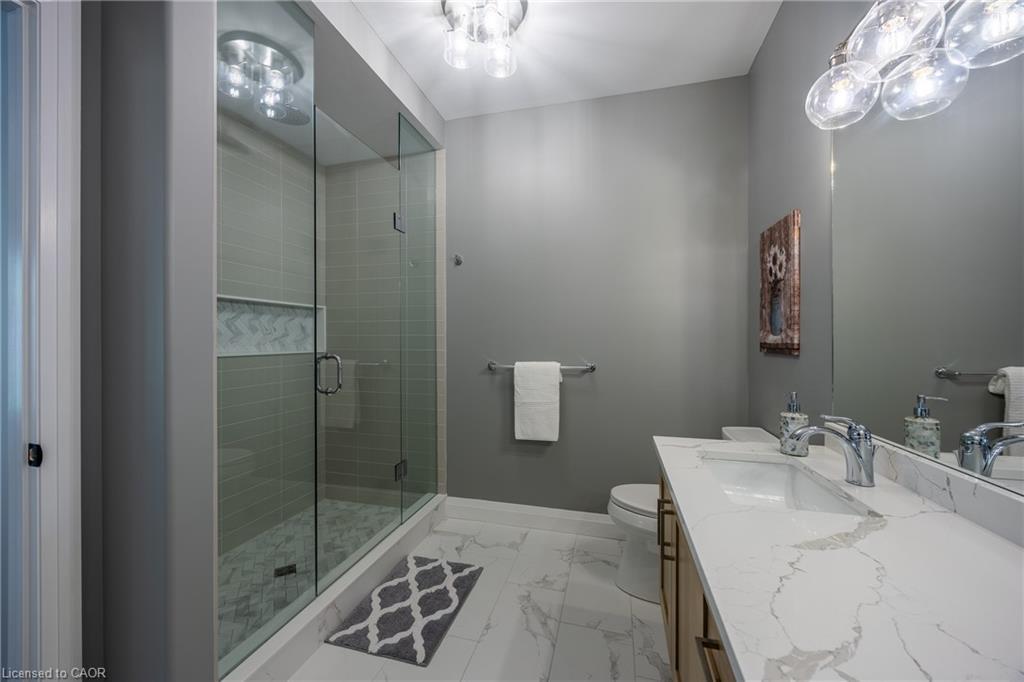 120 Newport Lane, Port Dover, ON - Indoor Photo Showing Bathroom