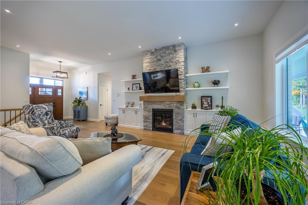 120 Newport Lane, Port Dover, ON - Indoor Photo Showing Living Room With Fireplace