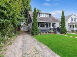 6370 High Street Niagara Falls, ON L2G 1N1