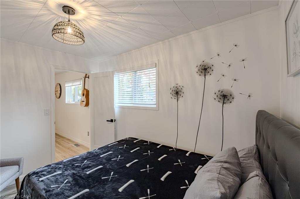 15 Park Lane Crescent, Turkey Point, ON - Indoor Photo Showing Bedroom