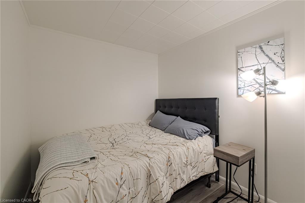 15 Park Lane Crescent, Turkey Point, ON - Indoor Photo Showing Bedroom