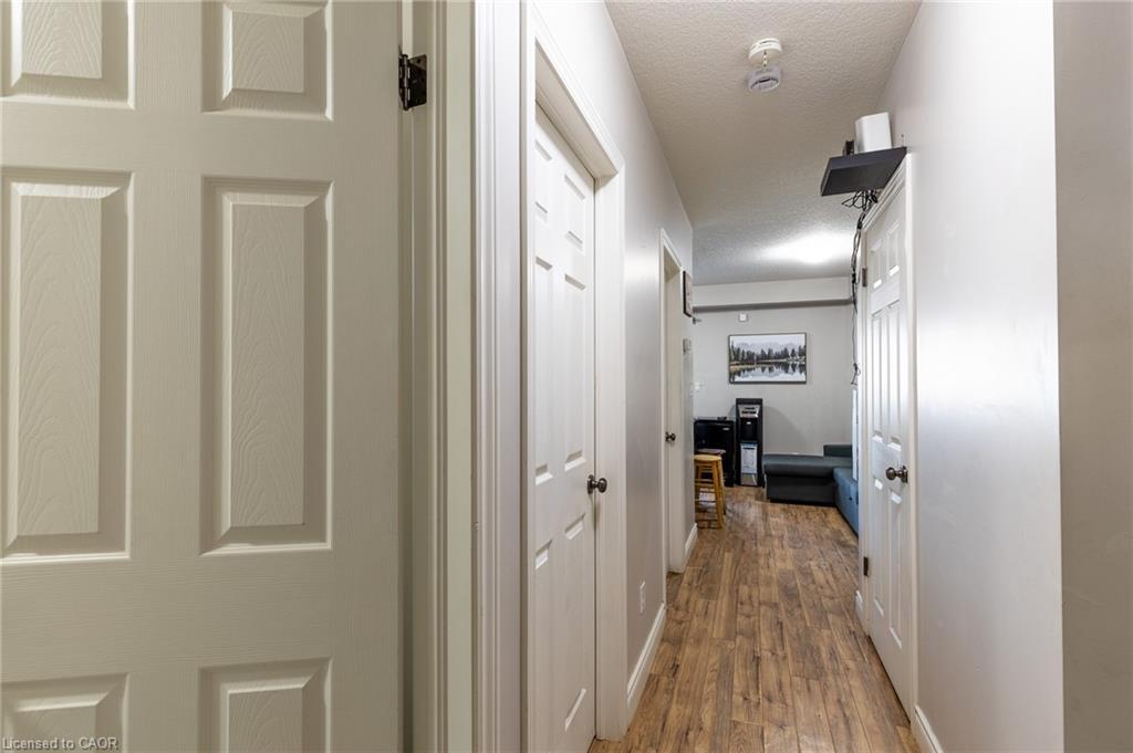 6B-38 Howe Drive, Kitchener, ON - Indoor Photo Showing Other Room