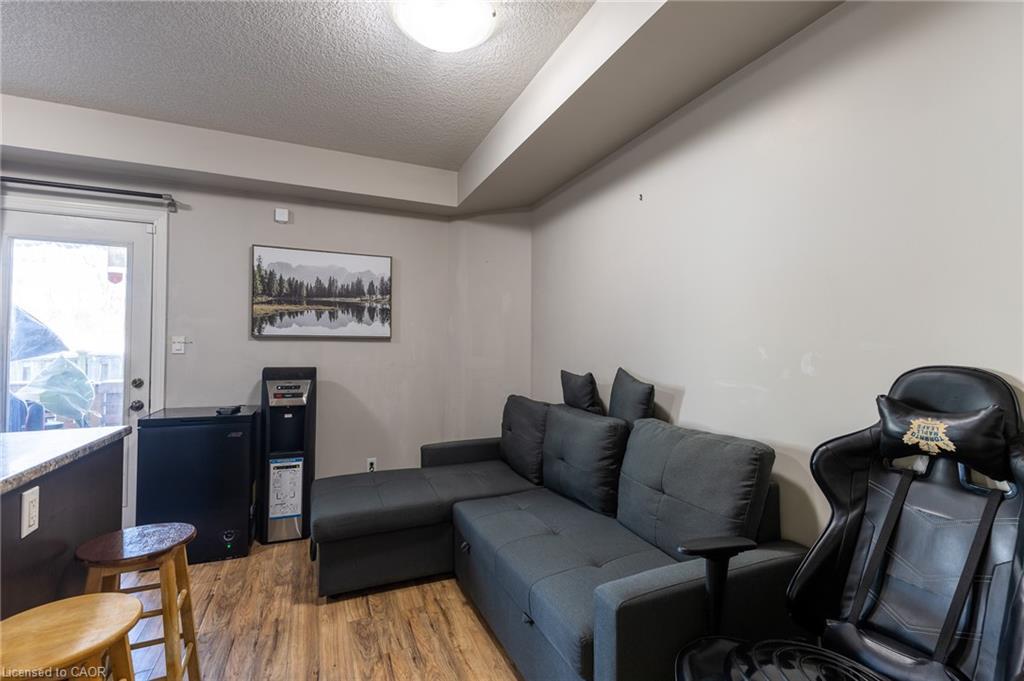 6B-38 Howe Drive, Kitchener, ON - Indoor