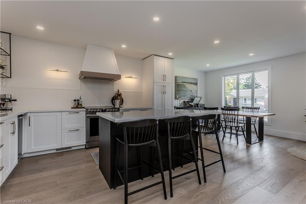 333 St Paul Street, Burlington, ON - Indoor Photo Showing Kitchen With Upgraded Kitchen