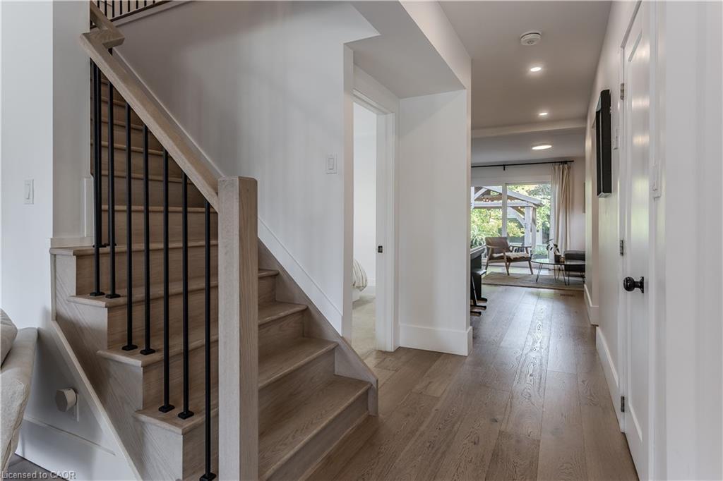 333 St Paul Street, Burlington, ON - Indoor Photo Showing Other Room