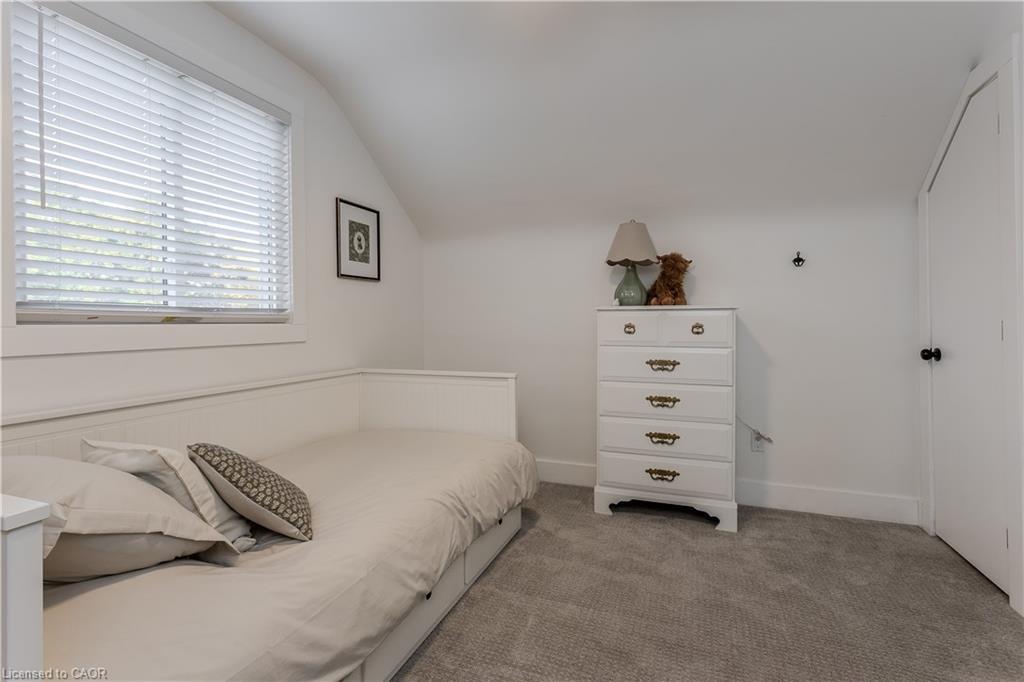 333 St Paul Street, Burlington, ON - Indoor Photo Showing Bedroom