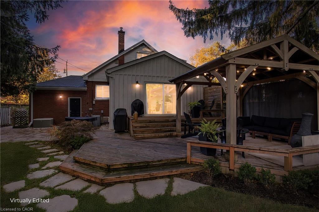 333 St Paul Street, Burlington, ON - Outdoor With Deck Patio Veranda