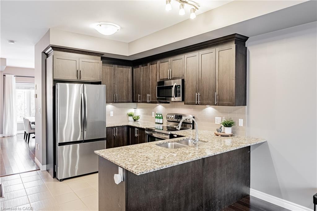 4148 Galileo Common, Burlington, ON - Indoor Photo Showing Kitchen With Double Sink With Upgraded Kitchen