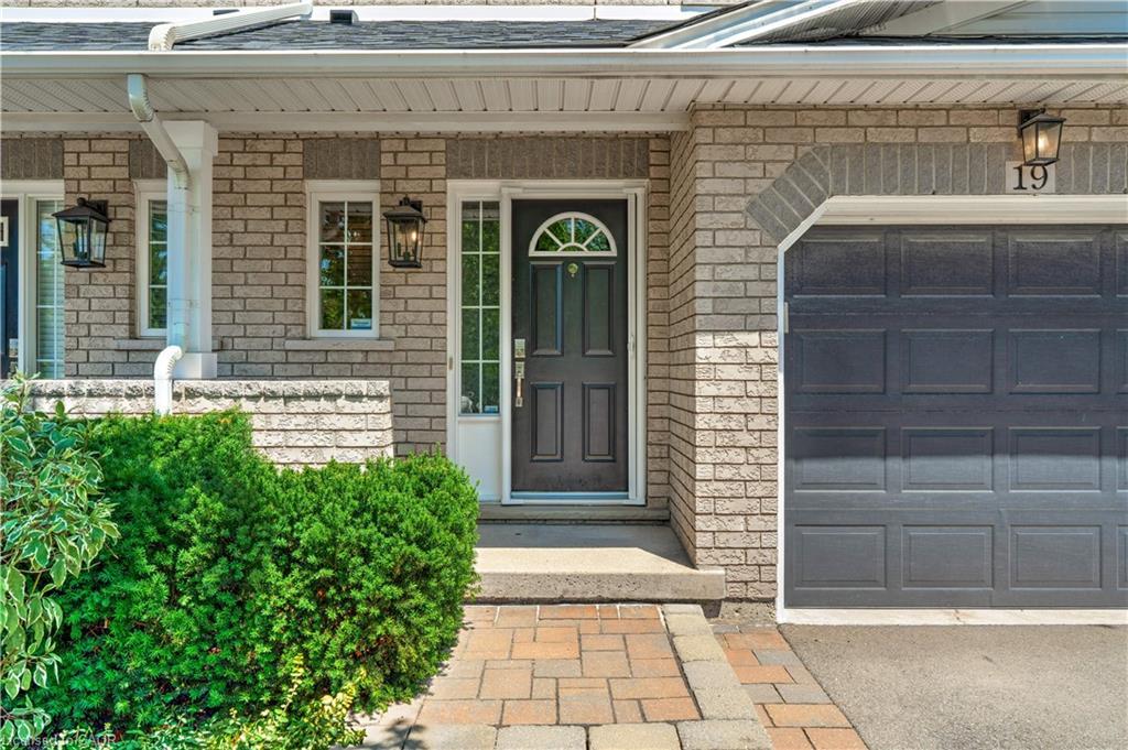 19-2151 Walkers Line, Burlington, ON - Outdoor