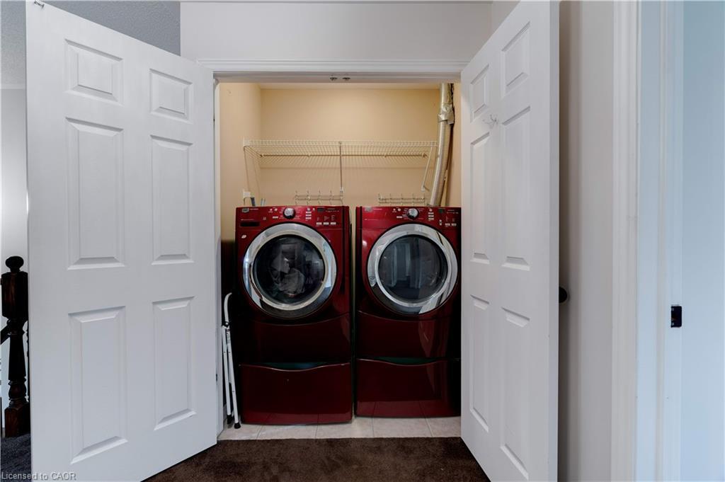 19-2151 Walkers Line, Burlington, ON - Indoor Photo Showing Laundry Room