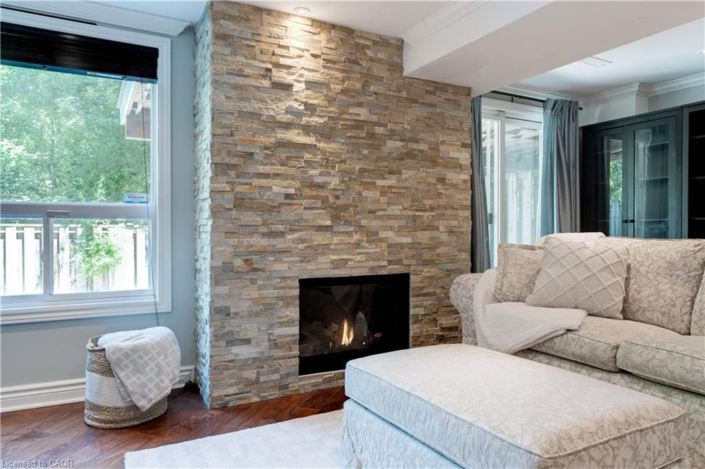 19-2151 Walkers Line, Burlington, ON - Indoor Photo Showing Living Room With Fireplace