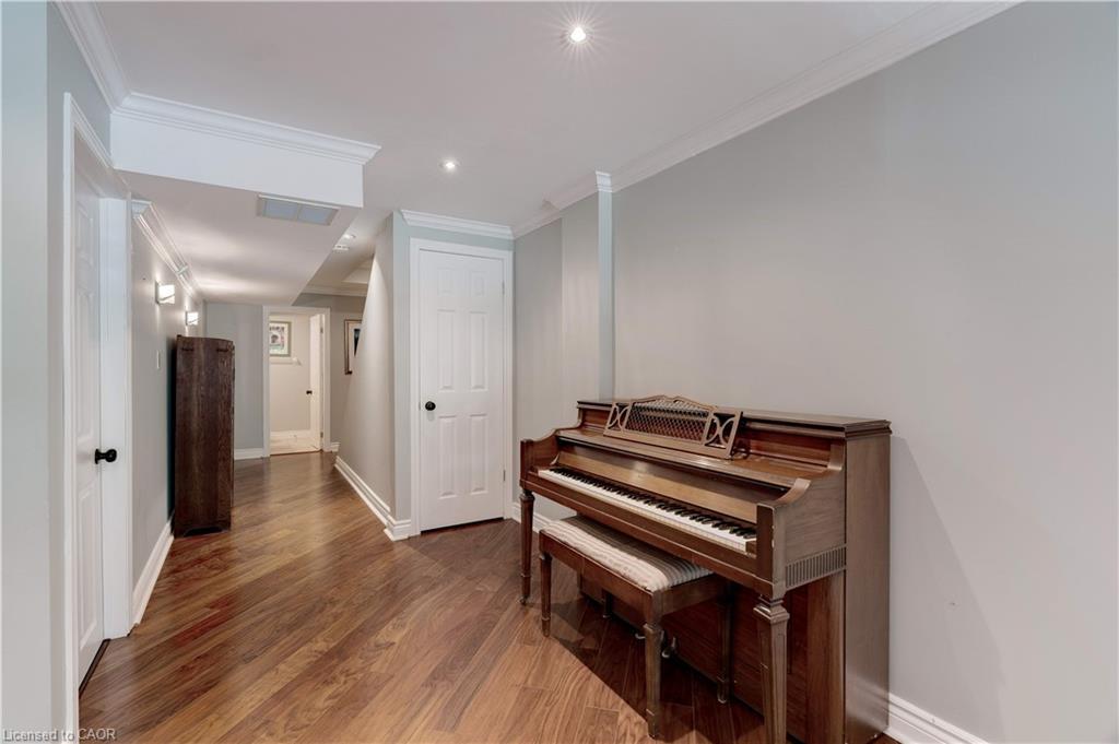 19-2151 Walkers Line, Burlington, ON - Indoor Photo Showing Other Room