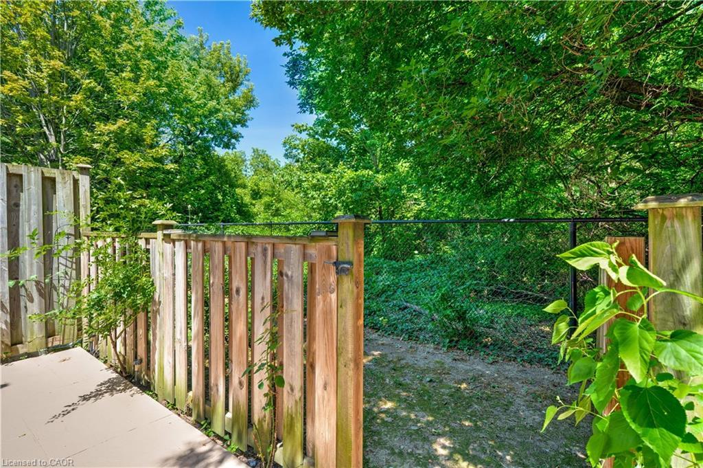 19-2151 Walkers Line, Burlington, ON - Outdoor