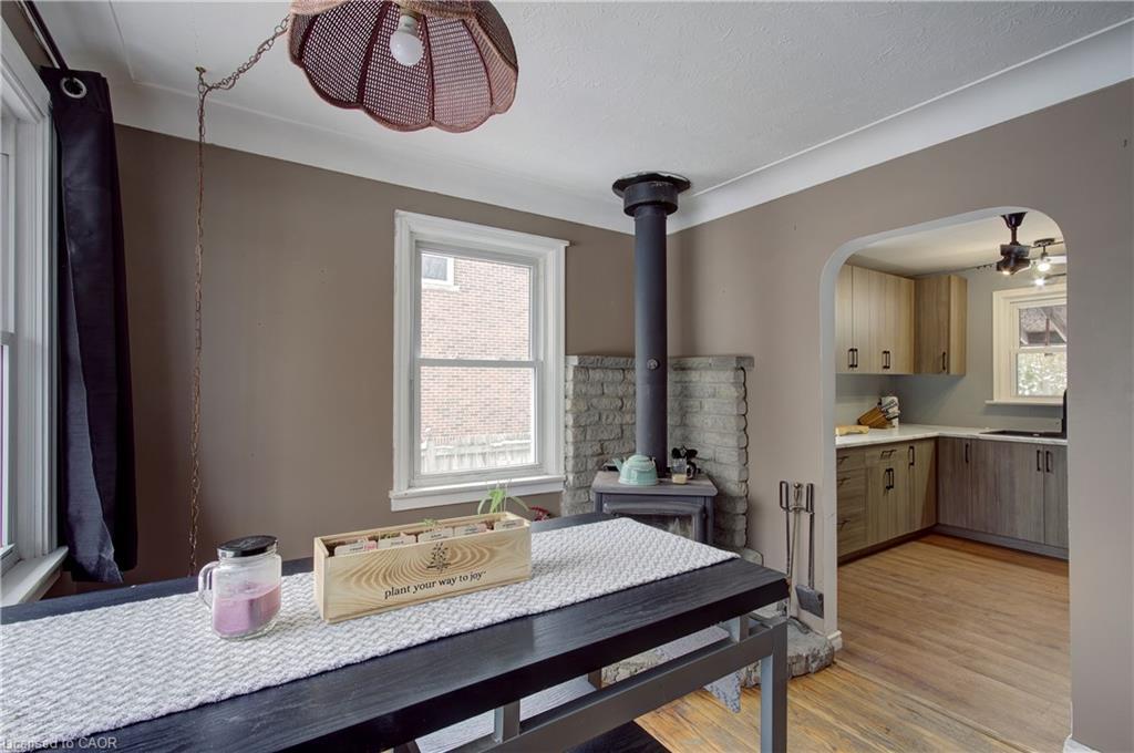 67 Blossom Avenue, Brantford, ON - Indoor Photo Showing Bedroom