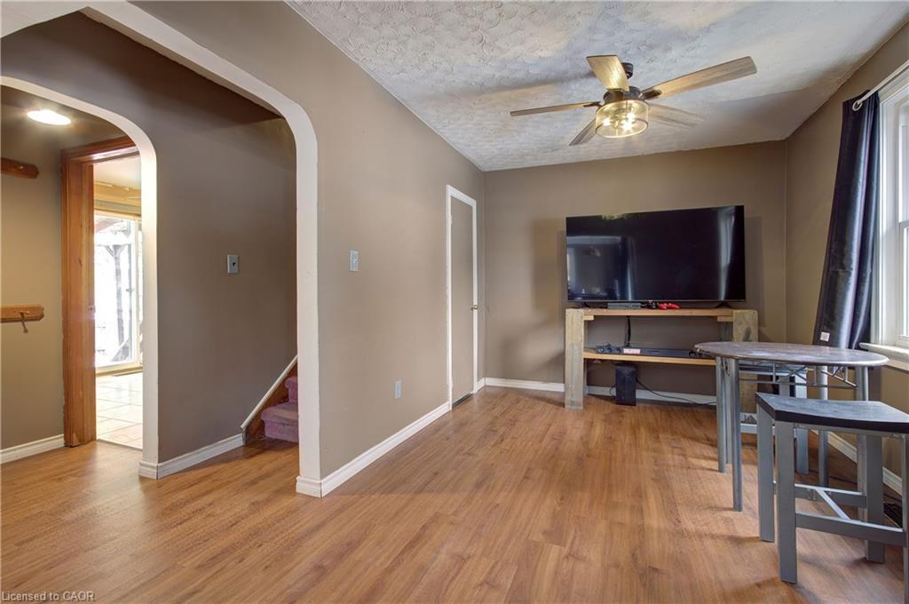 67 Blossom Avenue, Brantford, ON - Indoor