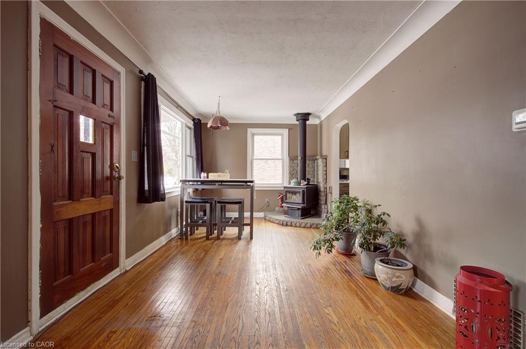 67 Blossom Avenue, Brantford, ON - Indoor