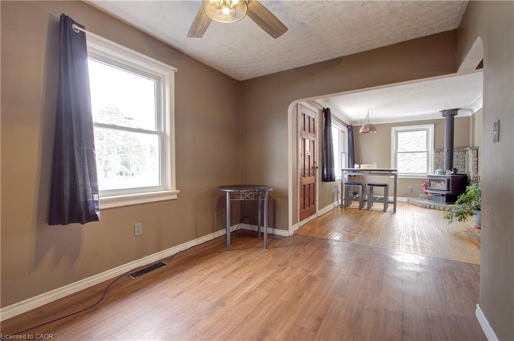 67 Blossom Avenue, Brantford, ON - Indoor Photo Showing Other Room
