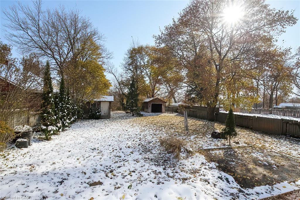 67 Blossom Avenue, Brantford, ON - Outdoor