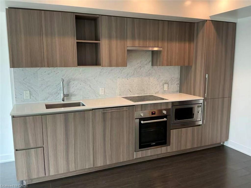 1605-17 Bathurst Street, Toronto, ON - Indoor Photo Showing Kitchen