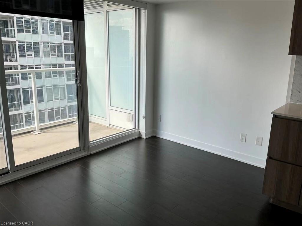 1605-17 Bathurst Street, Toronto, ON - Indoor Photo Showing Other Room