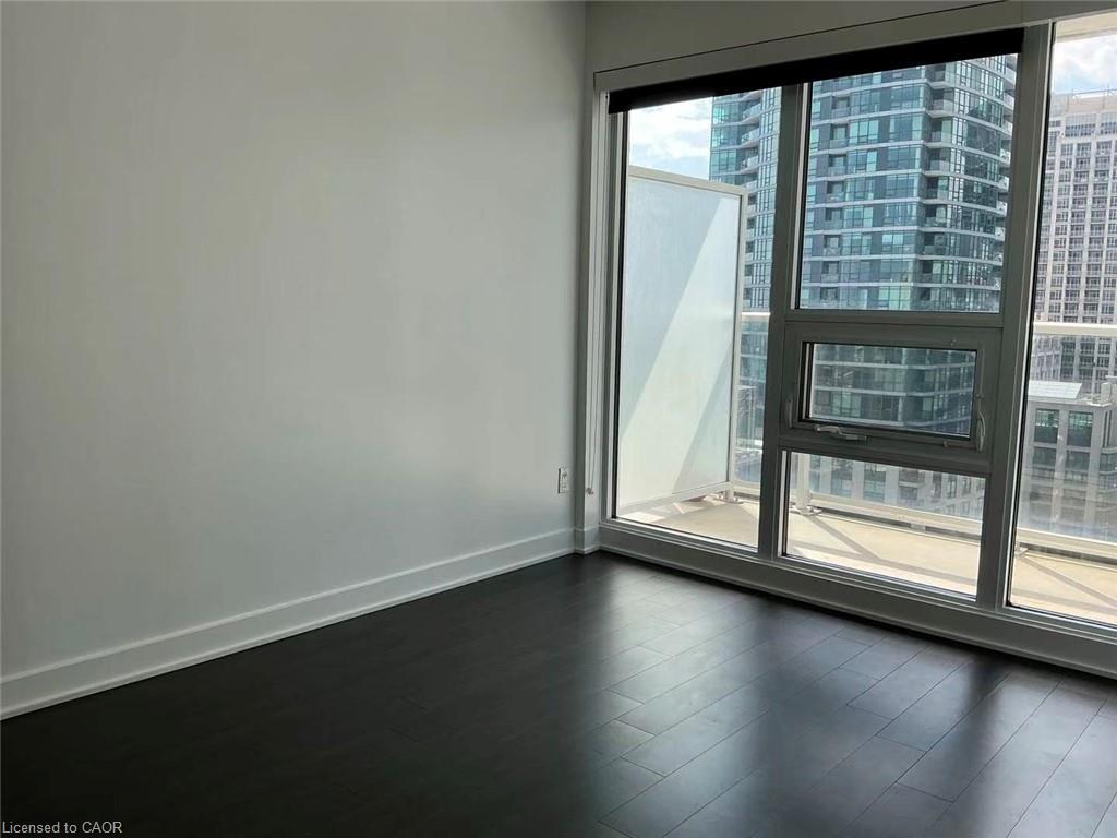 1605-17 Bathurst Street, Toronto, ON - Indoor Photo Showing Other Room