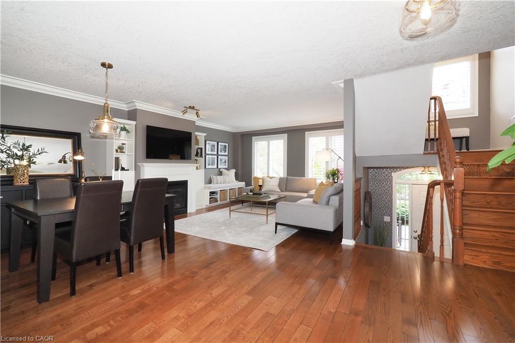 N/A-17 Grosvenor Lane, Cambridge, ON - Indoor With Fireplace