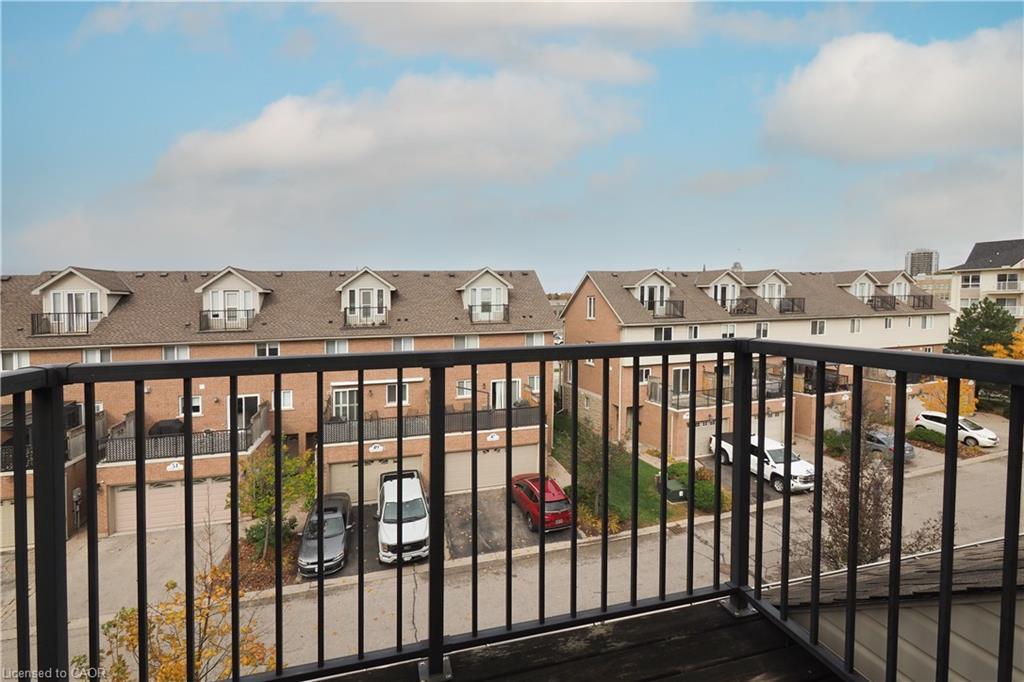 N/A-17 Grosvenor Lane, Cambridge, ON - Outdoor With Balcony