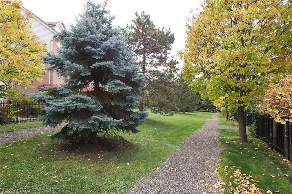 N/A-17 Grosvenor Lane, Cambridge, ON - Outdoor