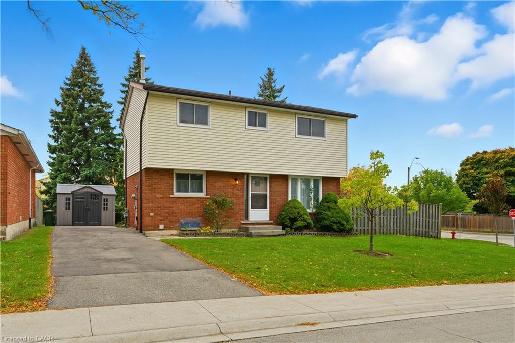 28 Bacall Crescent, Hamilton, ON - Outdoor