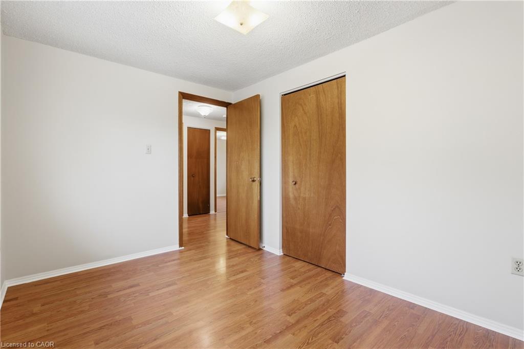 28 Bacall Crescent, Hamilton, ON - Indoor Photo Showing Other Room