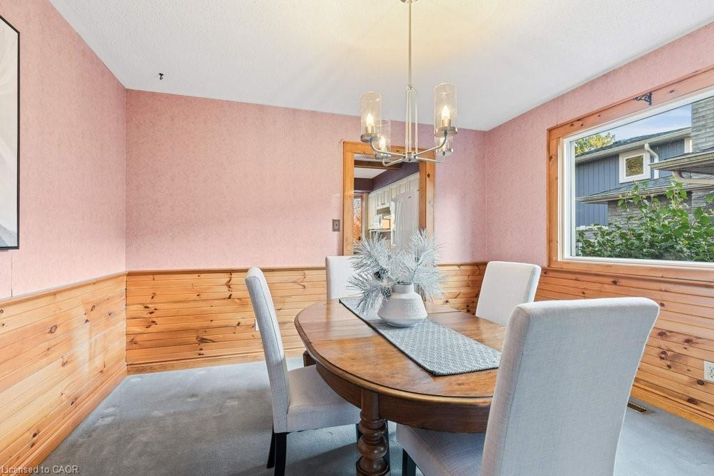 457 Stillmeadow Circle, Waterloo, ON - Indoor Photo Showing Dining Room