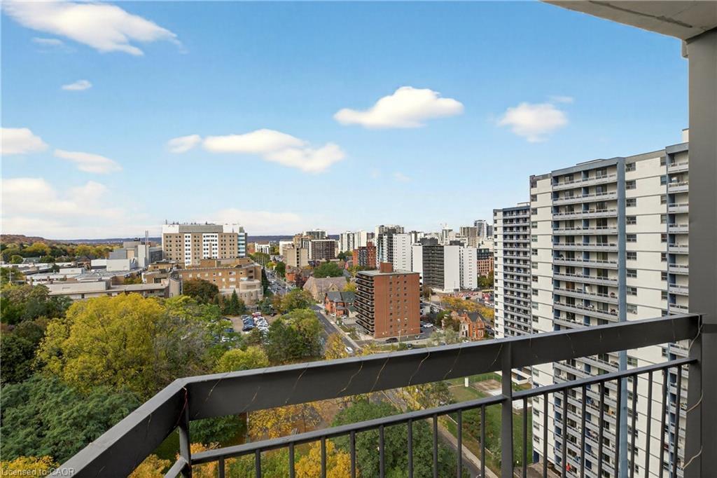 1808-150 Charlton Avenue E, Hamilton, ON - Outdoor With View