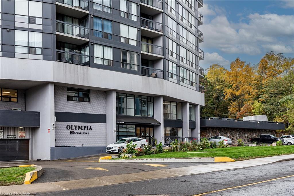 1808-150 Charlton Avenue E, Hamilton, ON - Outdoor With Balcony With Facade