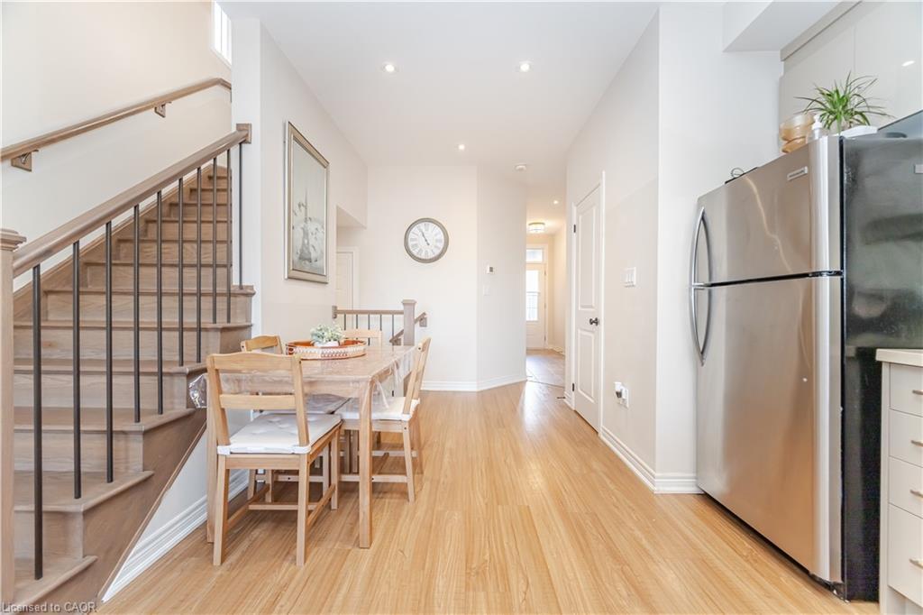 235 Mead Avenue, Hamilton, ON - Indoor Photo Showing Other Room