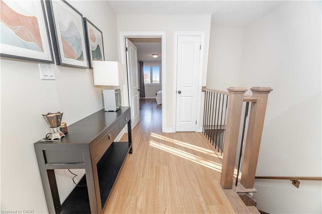 235 Mead Avenue, Hamilton, ON - Indoor Photo Showing Other Room