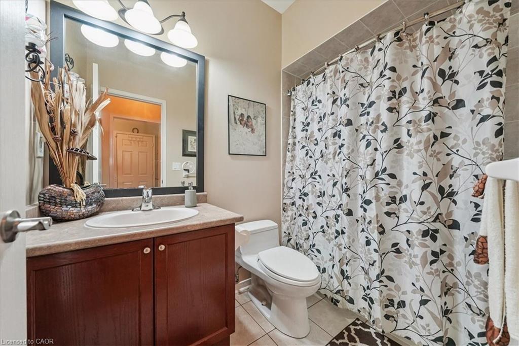 52 Mistycreek Crescent, Brampton, ON - Indoor Photo Showing Bathroom