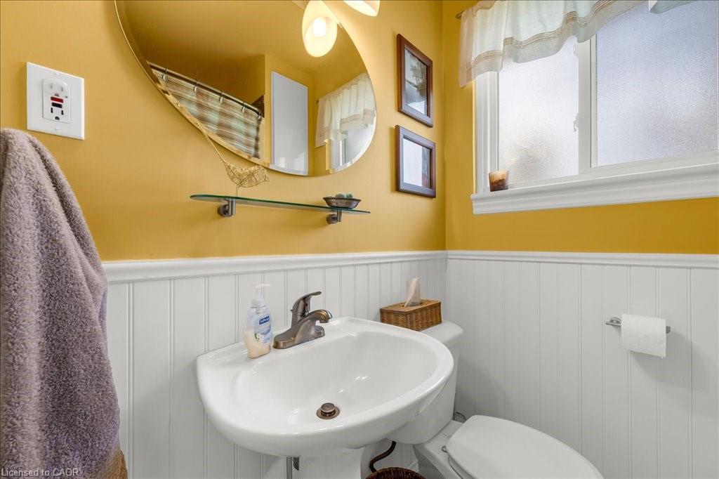 1504 Bridge Road, Oakville, ON - Indoor Photo Showing Bathroom