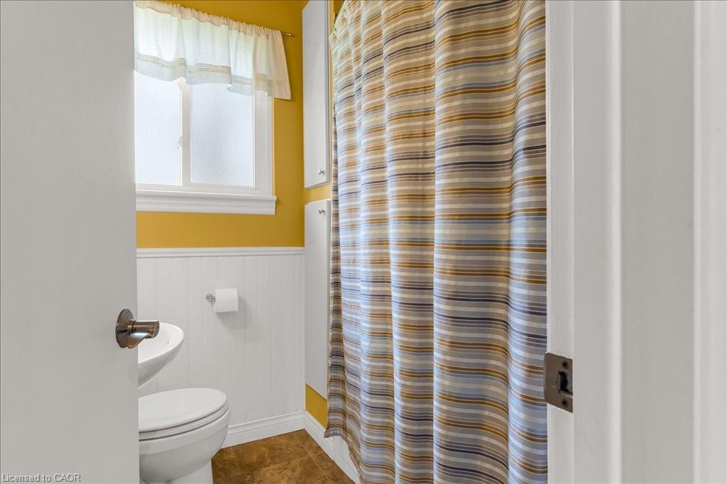 1504 Bridge Road, Oakville, ON - Indoor Photo Showing Bathroom