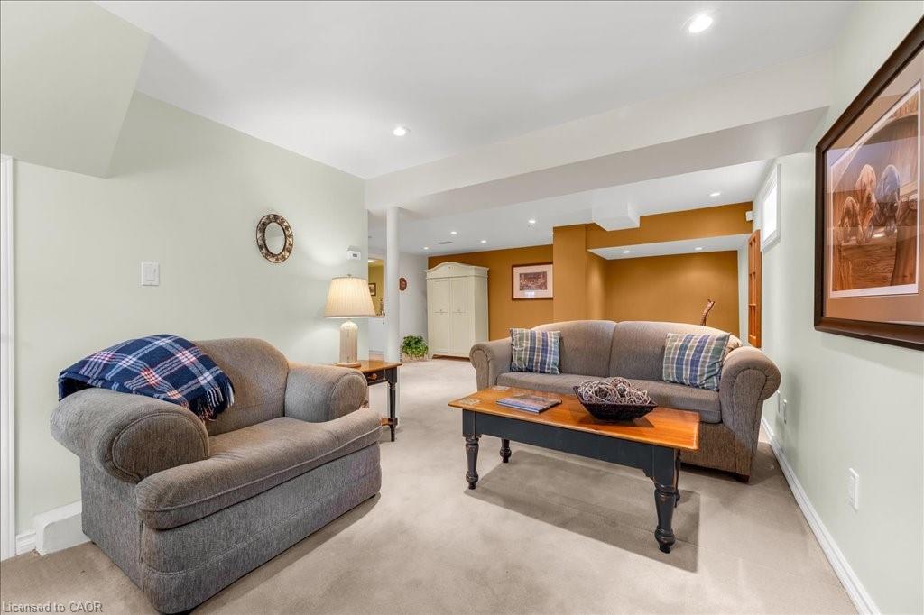1504 Bridge Road, Oakville, ON - Indoor Photo Showing Living Room