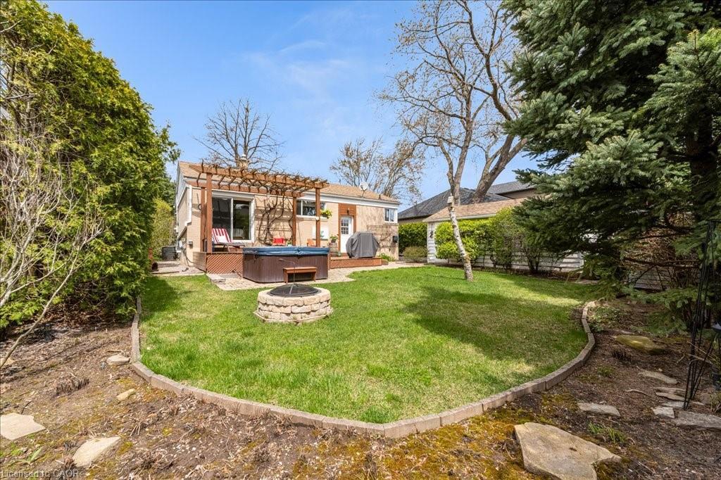 1504 Bridge Road, Oakville, ON - Outdoor