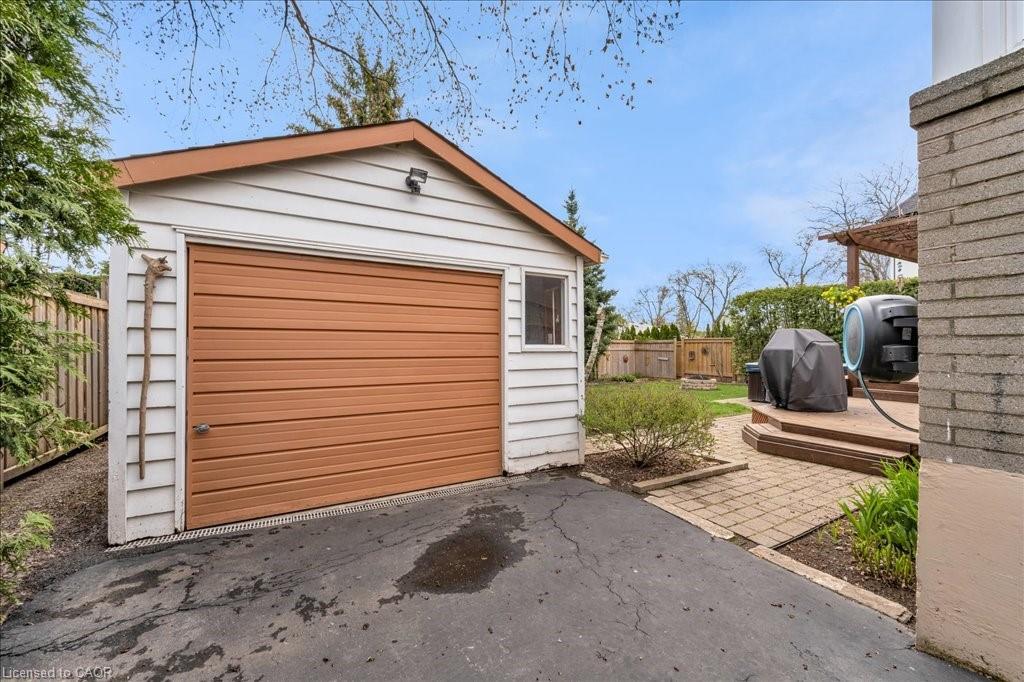 1504 Bridge Road, Oakville, ON - Outdoor With Exterior