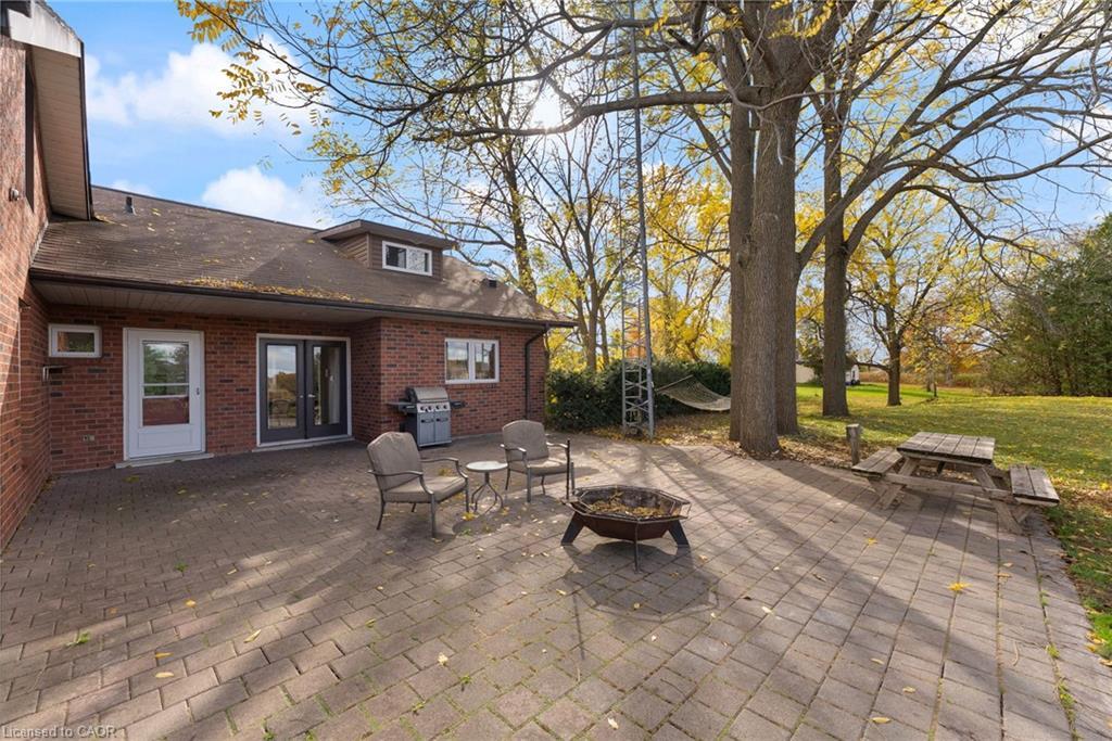 2329 Powerline Road W, Ancaster, ON - Outdoor