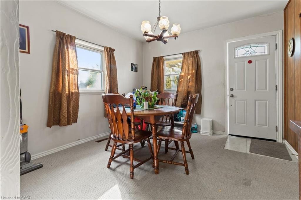 1097 Enola Avenue, Mississauga, ON - Indoor Photo Showing Dining Room
