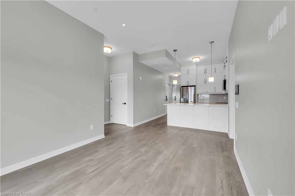 601-470 Gordon Krantz Avenue, Milton, ON - Indoor Photo Showing Kitchen