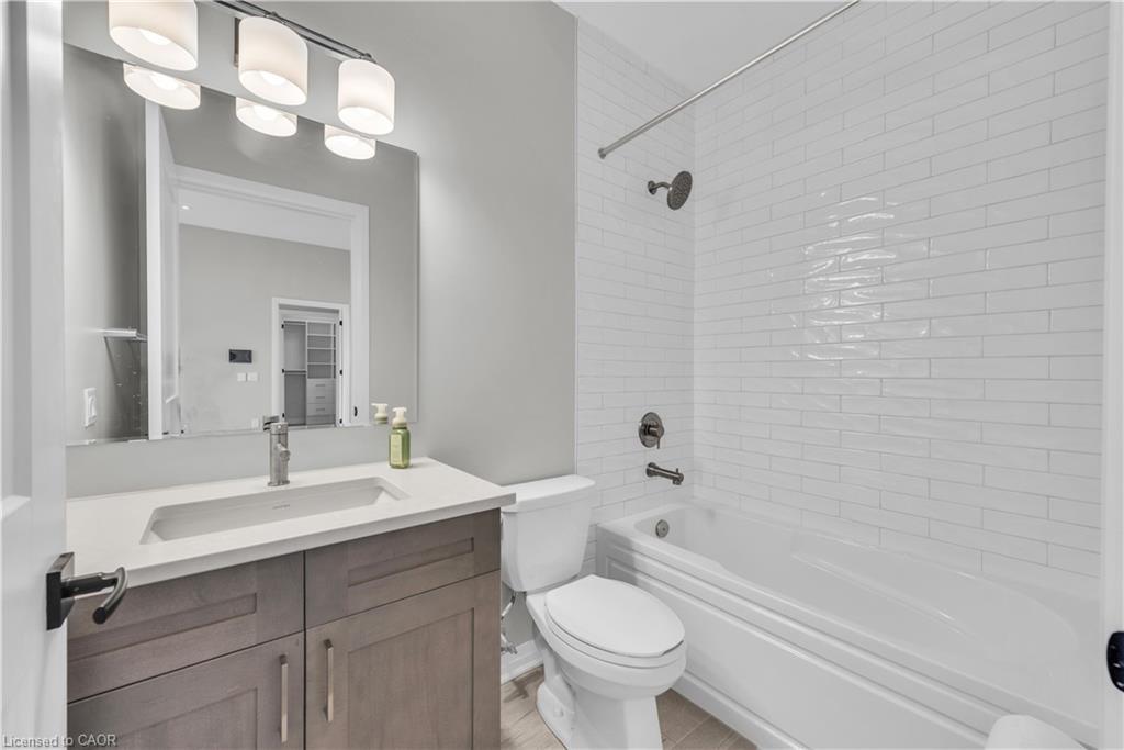 601-470 Gordon Krantz Avenue, Milton, ON - Indoor Photo Showing Bathroom