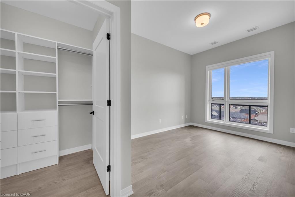 601-470 Gordon Krantz Avenue, Milton, ON - Indoor Photo Showing Other Room