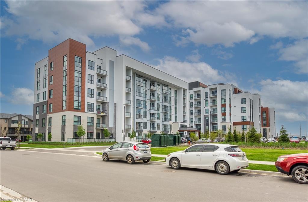 601-470 Gordon Krantz Avenue, Milton, ON - Outdoor With Balcony With Facade