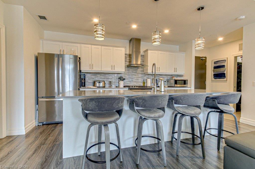 214-38 Harbour Street, Port Dover, ON - Indoor Photo Showing Kitchen With Upgraded Kitchen